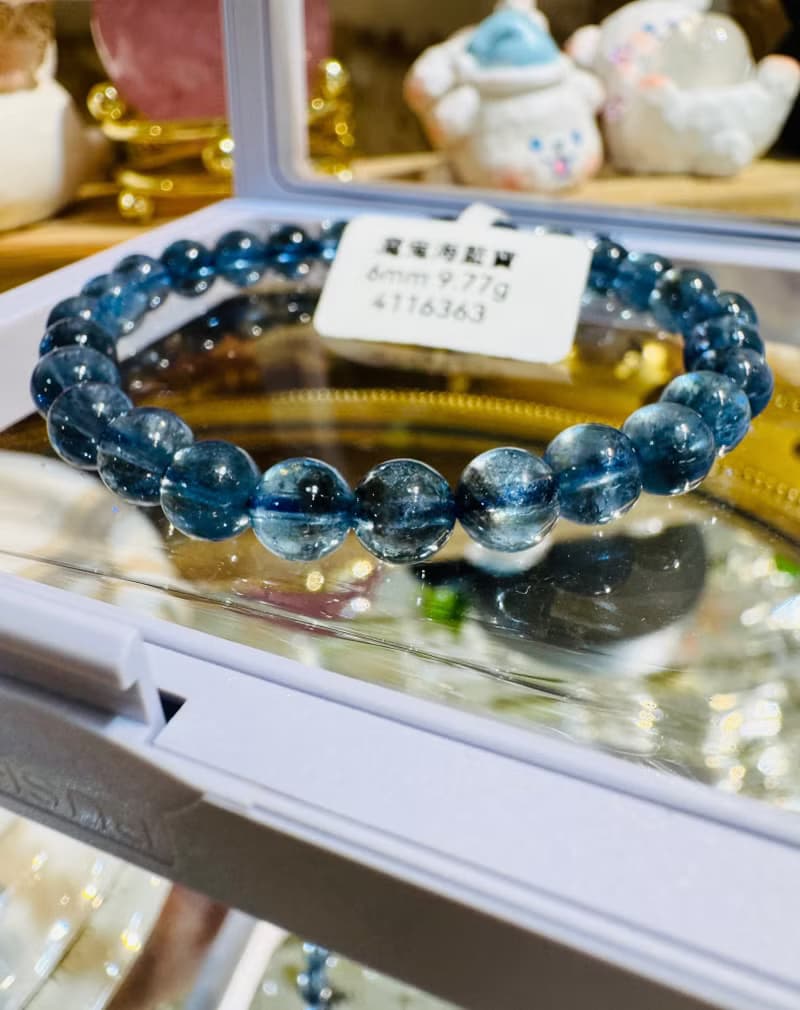 天然魔鬼海藍寶6mm9.77g金屬光澤冥想水晶首選釋放壓力店主自用