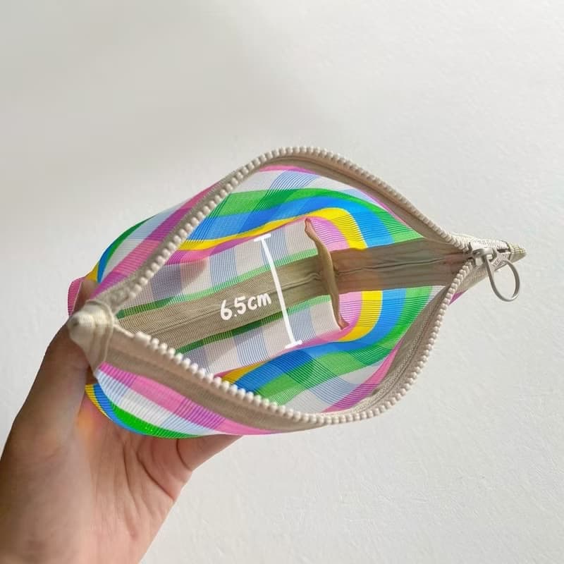 台灣LV-三角拉鍊包(大)