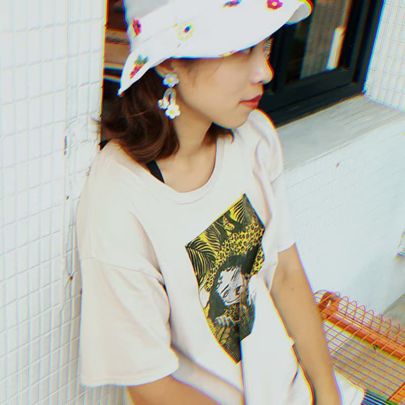 偶數花朵系列 耳環 - 鏡射 花朵 壓克力 小白花 ( 耳針 / 耳夾 )