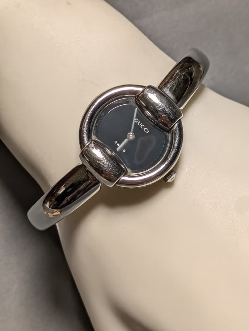GUCCI vintage quartz watch 黑色盤手環式古董石英錶