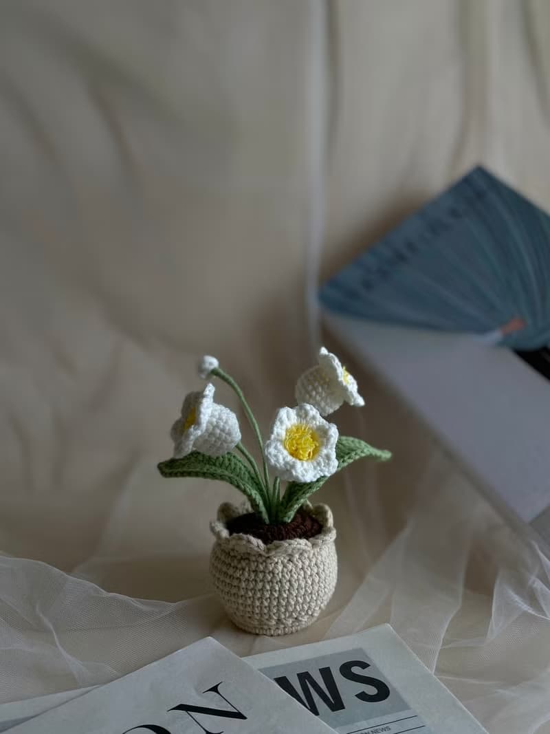 ZHII studio 手工盆花禮盒 - 鈴蘭花 針織花盆