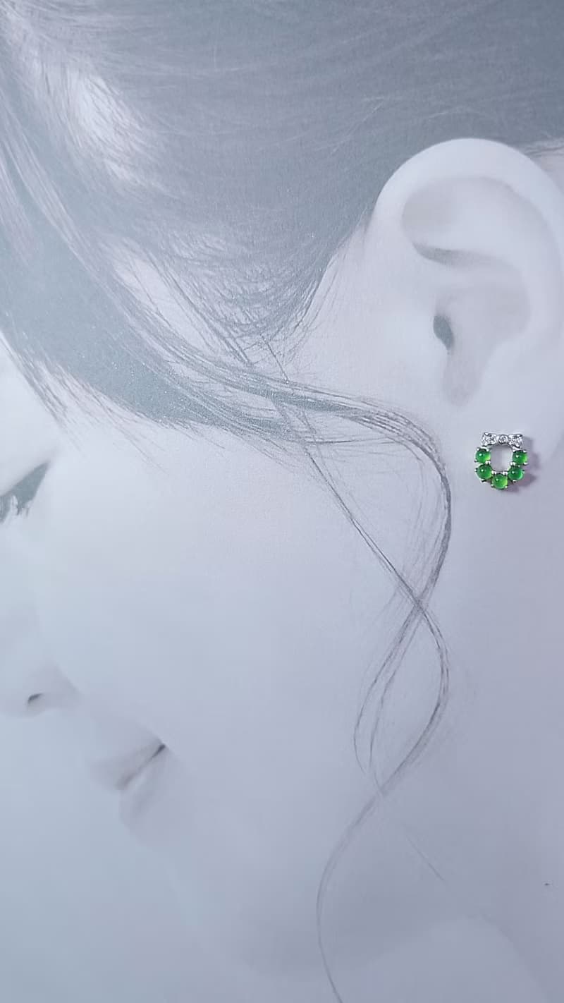 |花環仙女|A貨翡翠高冰玻甜陽綠蛋2.5mm純銀鍍18k小清新款耳環