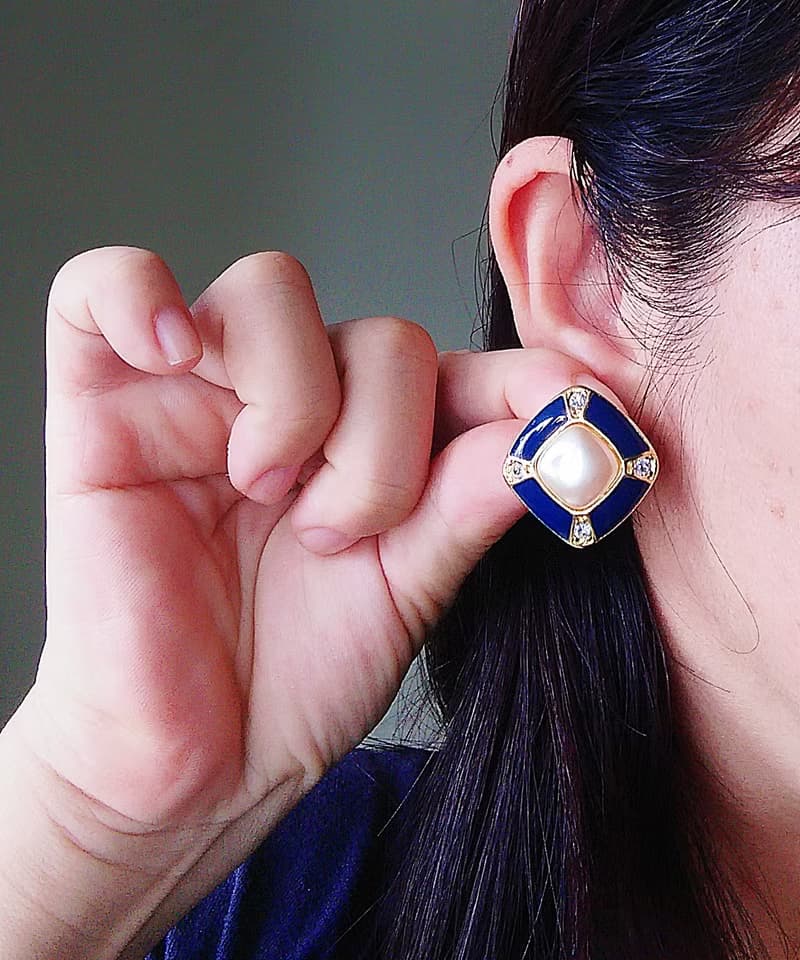 Vintage Jewelry 西洋古董飾品 經典 四角方珠 針式耳環