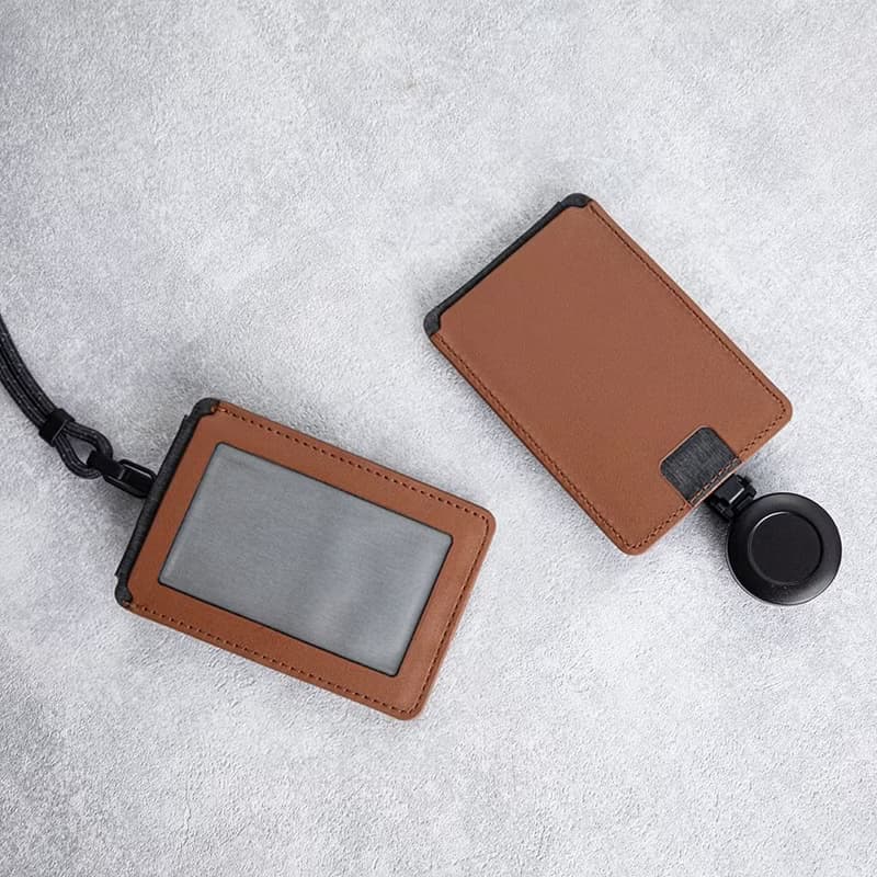 DuoFlip磁吸翻轉證件卡套/雙面卡夾(Mag Safe適用)榛果棕