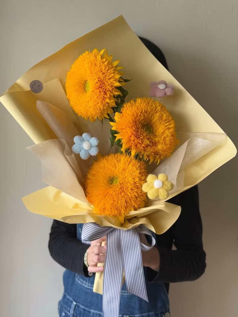 泰迪熊向日葵 畢業花束 鮮花花束 太陽花束