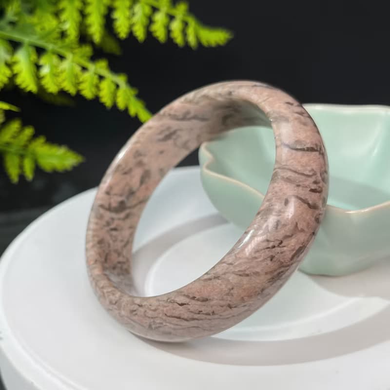 獨特長石手鐲61+MM 玉化高瓷星光 肉紅色小寬條 增強毅力提升氣質