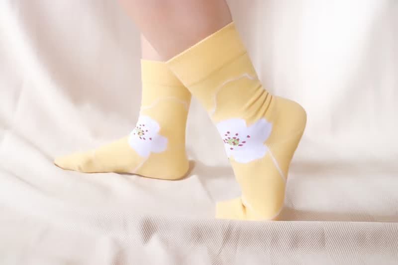 【水梨花果襪】對稱/不對稱襪 純真│想你的心不曾遠離