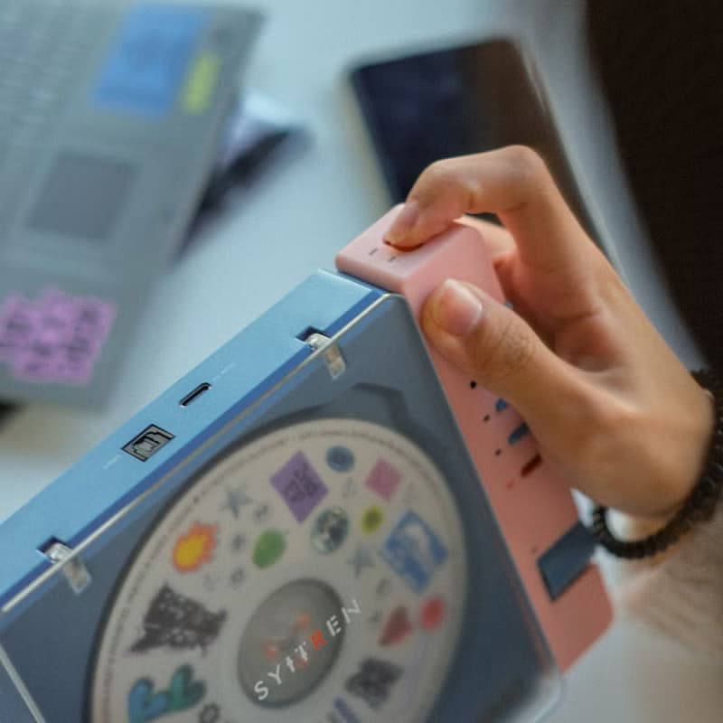 R300 CD player 高音質 便攜式 藍牙 (兩週年特別版)