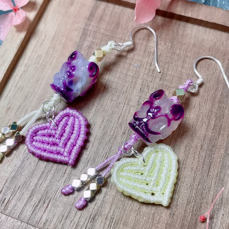 白紫雙面雕刻夜王屍陀林主心形編織個性款S925銀耳墜