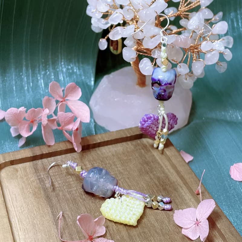 白紫雙面雕刻夜王屍陀林主心形編織個性款S925銀耳墜