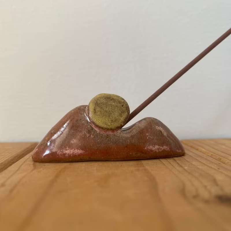 【タケ-TA KE Studio】山。線香座