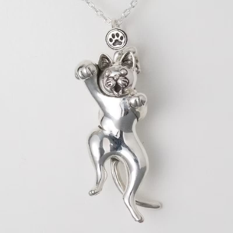 金運向上祈願、ご利益招き猫ペンダントトップ(大人猫) / silver925、k18 (Made In Japan)