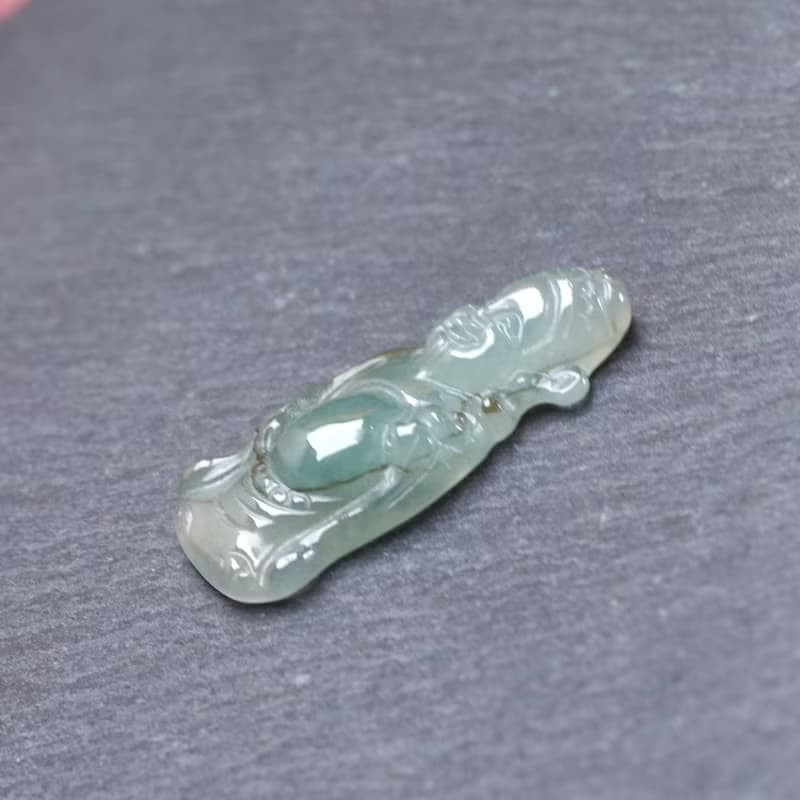 冰種飄綠翡翠財神爺 | 裸石 | 天然緬甸玉翡翠A貨 | 送禮