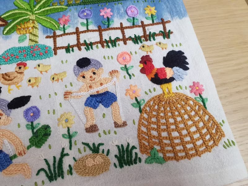 手工刺繡裙子、棉織物、鄉村生活、蓮花