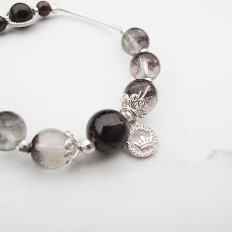 【水晶手串】我的后 | 紅石榴石×紅幽靈異象水晶手鍊 | 大員囡仔