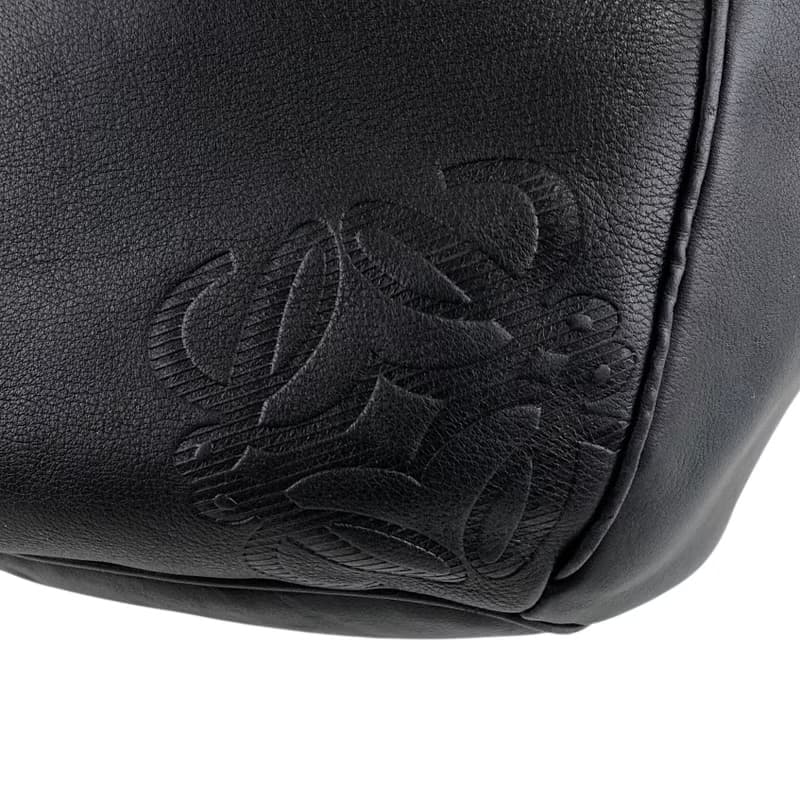 【 日本直送　名牌中古包 】LOEWE ロエベ ショルダーバッグ ネイビー アナグラム ナッパレザー 巾着 vintage ヴィンテージ オールド 3vjxri