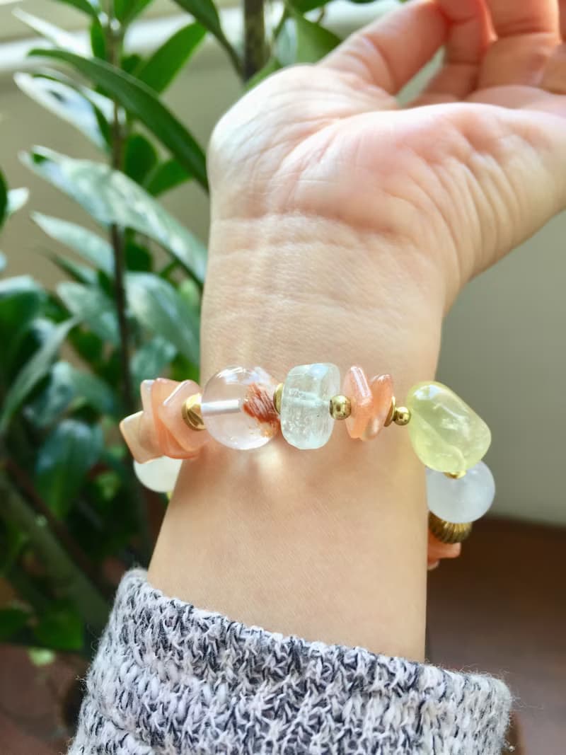 ||清秋|| 臍輪能量手環。雪花幽靈/檸檬晶/綠水晶/太陽石/透石膏