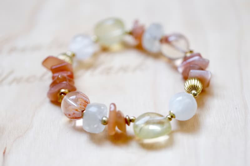 ||清秋|| 臍輪能量手環。雪花幽靈/檸檬晶/綠水晶/太陽石/透石膏