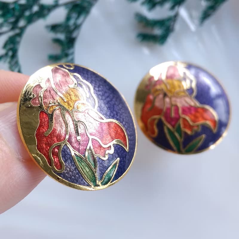 【西洋古董飾品 】景泰藍 紫色底 彩花卉 夾式耳環