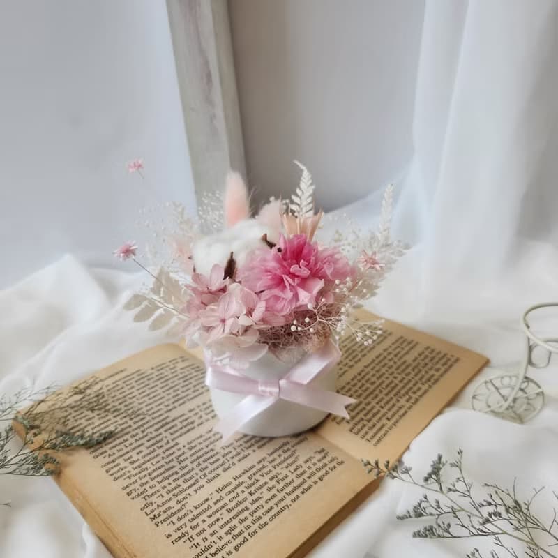 浪漫 小盆花  粉白色系  永生康乃馨  母親節花禮  小桌花