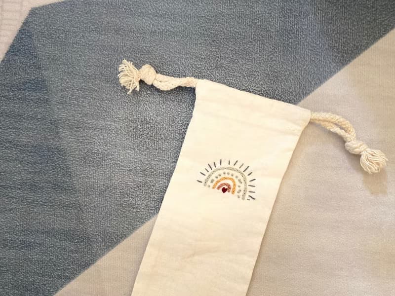 塗鴉彩虹刺繡 小筆袋 餐具袋