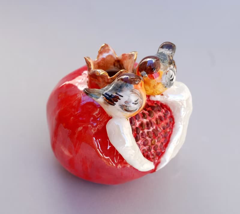 Pomegranate & birds figurine Small porcelain vase Love birds Ceramic fruits
