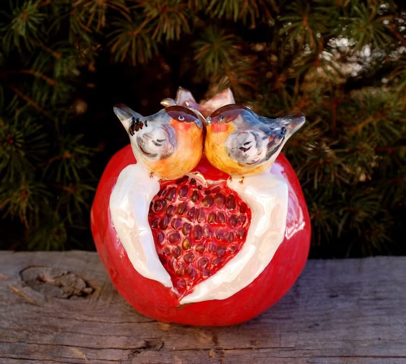 Pomegranate & birds figurine Small porcelain vase Love birds Ceramic fruits