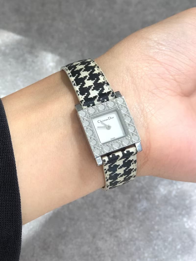 【 日本直送　名牌中古包 】Christian Dior ラ・パリジェンヌ 腕時計 ブラック ホワイト 千鳥柄 クォーツ カナージュ jw4b2h