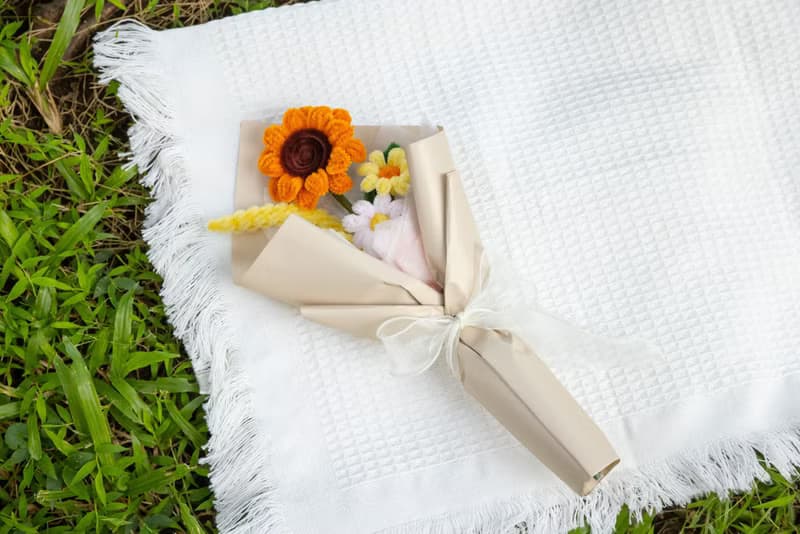 偷偷為你開的花系列 情人節告白 生日手工毛根花束