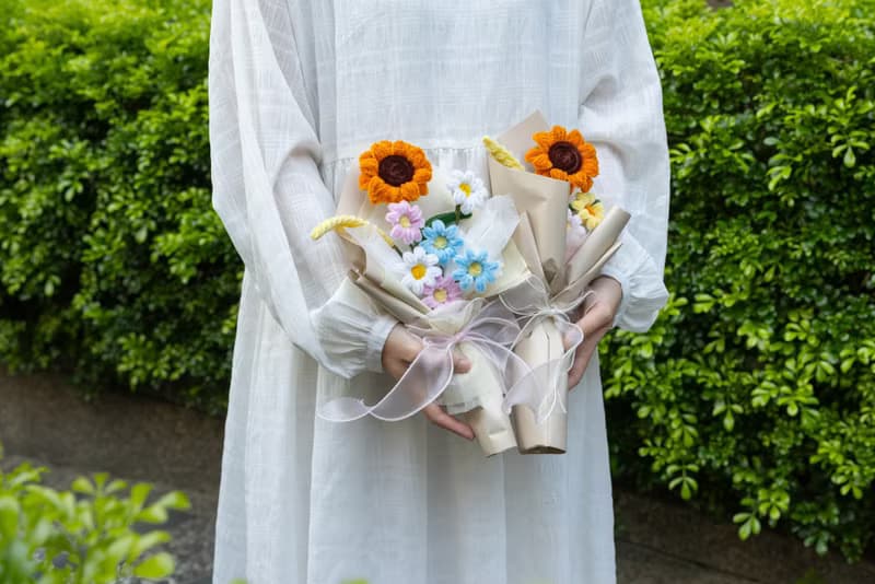 偷偷為你開的花系列 情人節告白 生日手工毛根花束