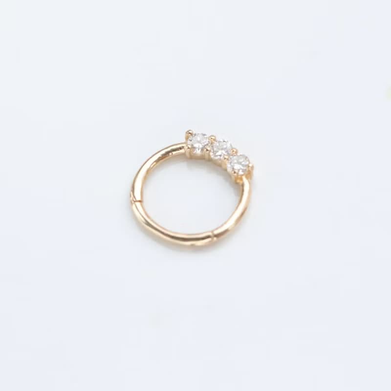 14K 三鑽無痕耳扣耳環 (單個) (內徑 8 mm) (Daith)(耳輪)