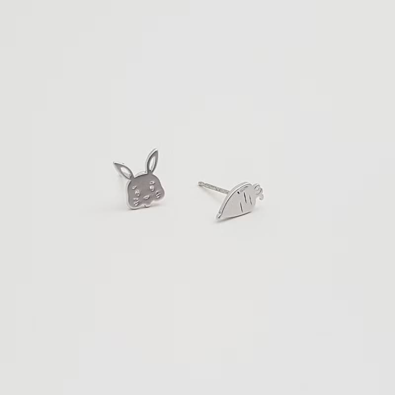 Rabbit and Carrot post earring in silver l minimalist animal jewelry