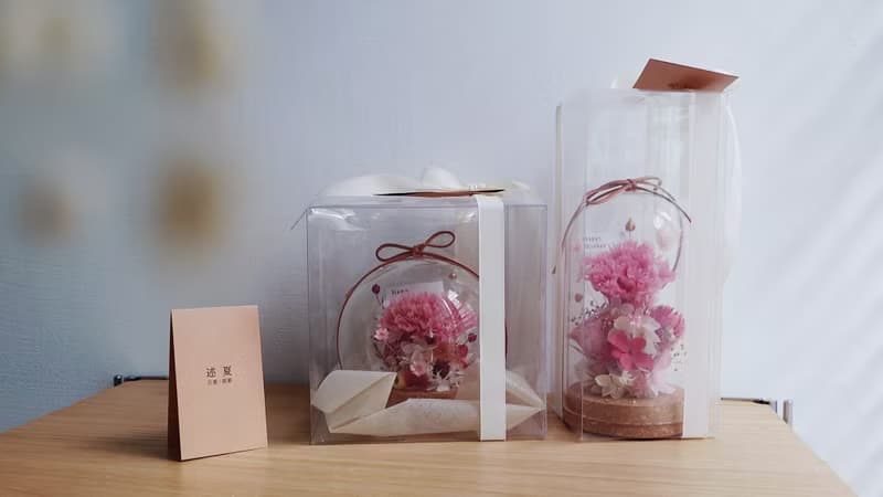【緋紅-最美風景】永生康乃馨玻璃花盅附透明禮盒 母親節禮物