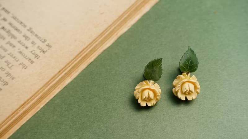 美國古董品牌Van dell 12K包金玉石仿象牙玫瑰耳環式耳夾