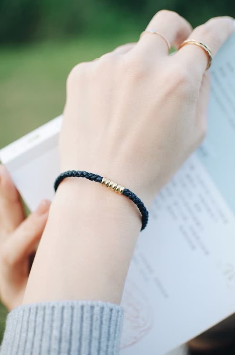 | 休憩日 | 訂製 x 黃銅 x 蠟線 x 手環 x 手鍊 x 好做作