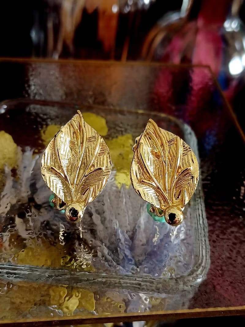 vintage jewelry  古典立體金色葉脈  夾式耳環