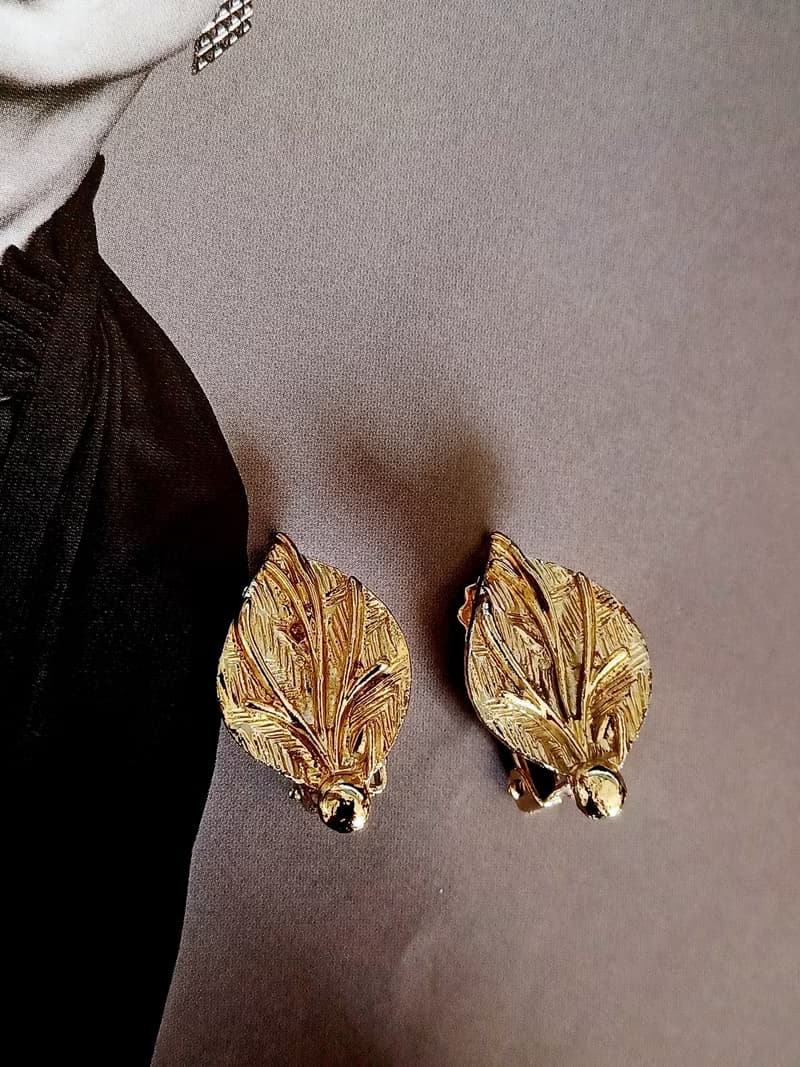 vintage jewelry  古典立體金色葉脈  夾式耳環
