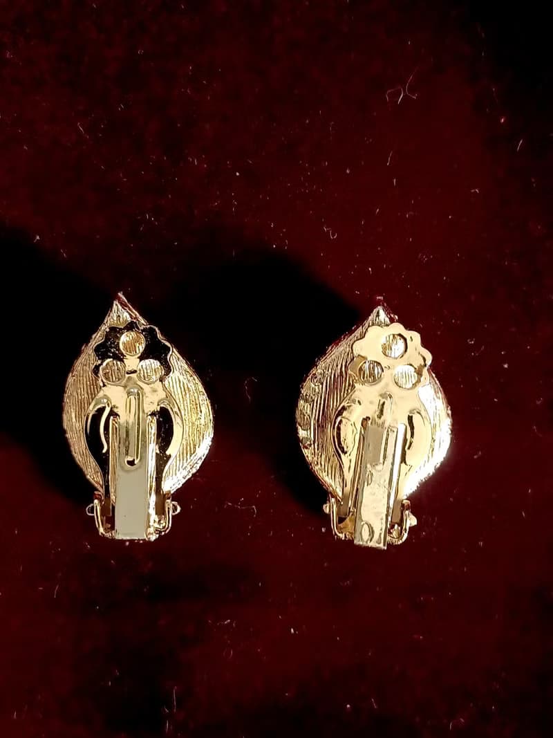 vintage jewelry  古典立體金色葉脈  夾式耳環