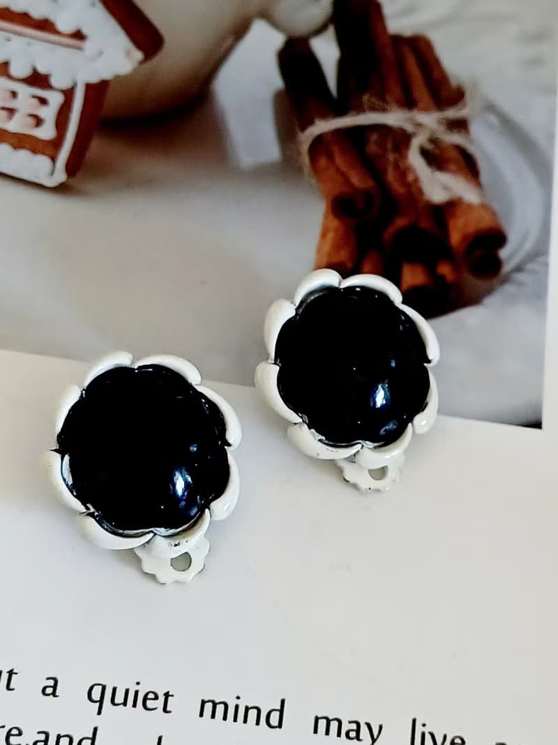 vintage jewelry  黑色大理石花 夾式耳環