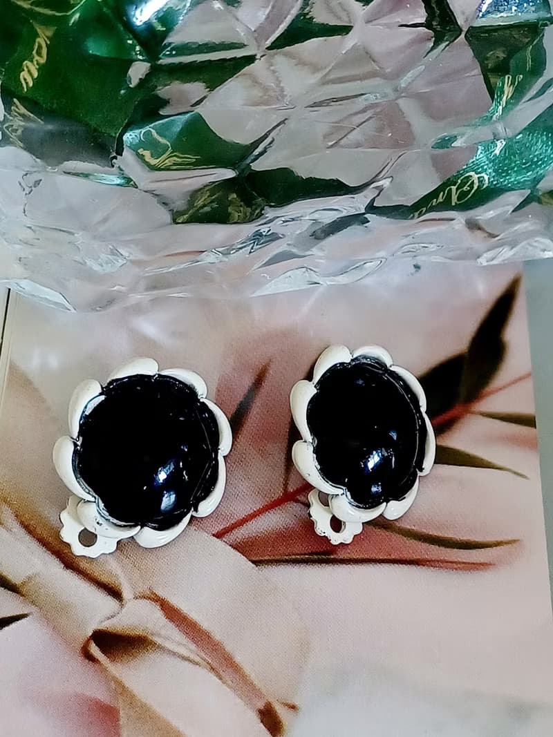 vintage jewelry  黑色大理石花 夾式耳環