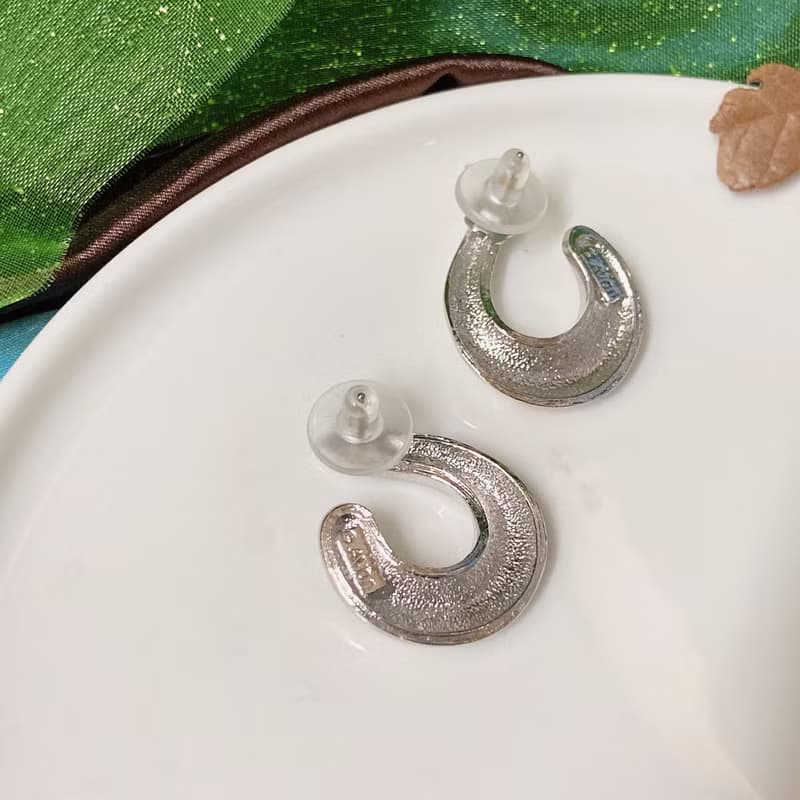 【西洋古董飾品】Avon 優雅銀旋轉曲面 弧面轉折 唯美 耳環 耳針