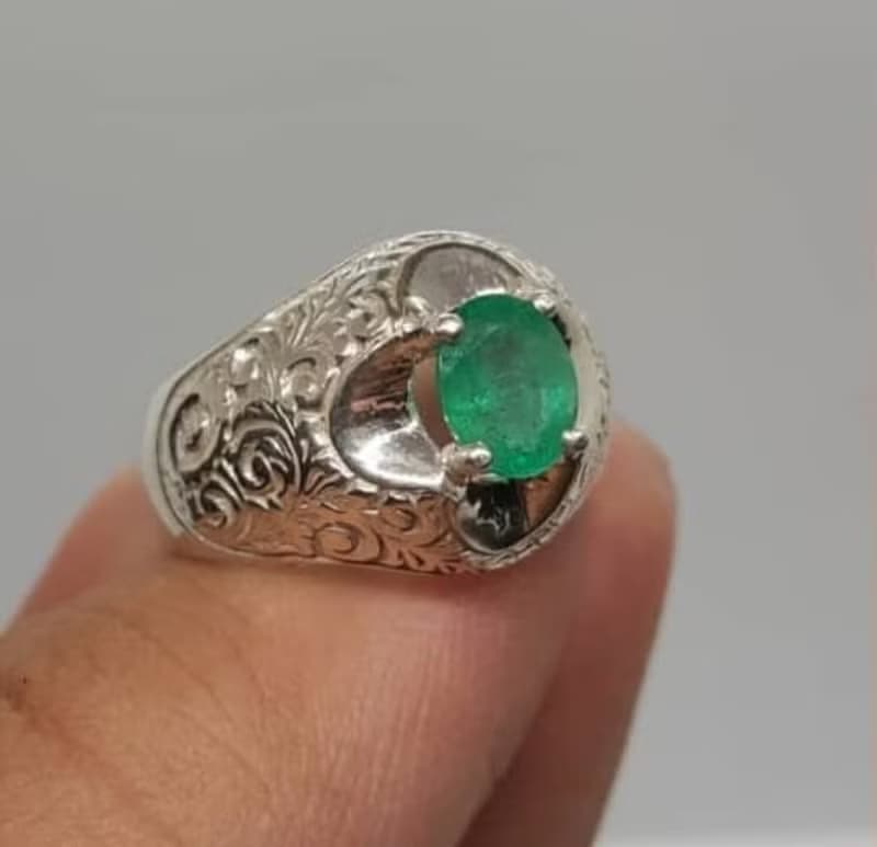 Natural Vivid Green Emerald Mens Ring Sterling Silver 925 Ring Hand Art Crafted