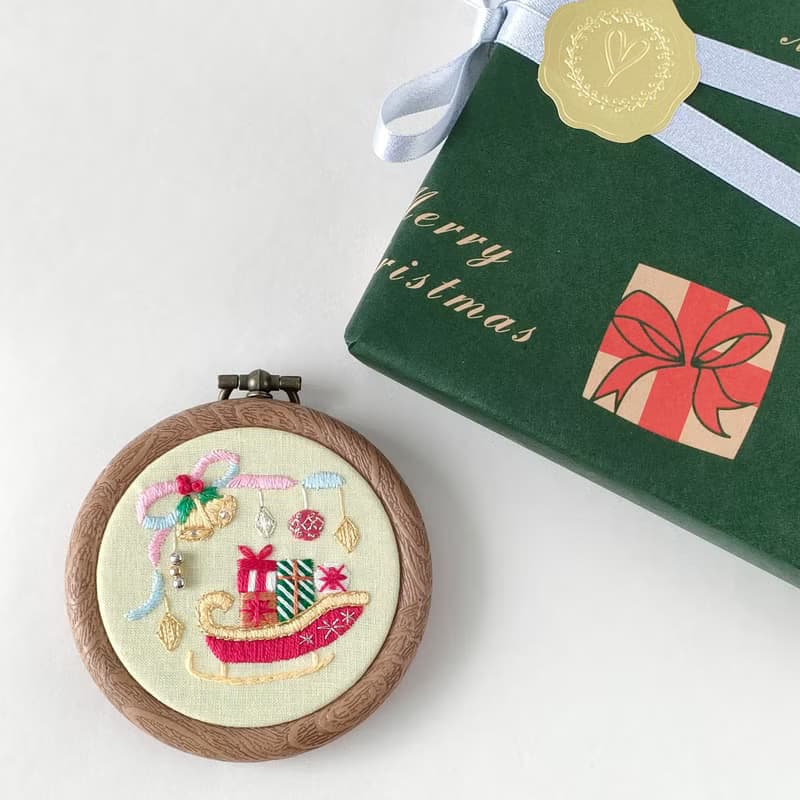 クリスマスの準備はOK刺繍フレーム　ファブリックパネル　刺繍タペストリー
