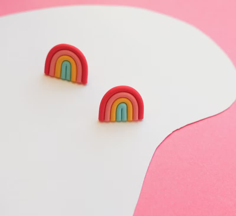 小彩虹耳釘 手工軟陶耳環/耳夾 rainbow/ studs 禮物 特別