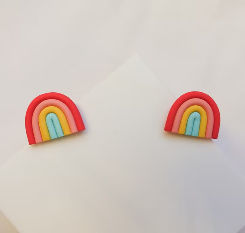 小彩虹耳釘 手工軟陶耳環/耳夾 rainbow/ studs 禮物 特別