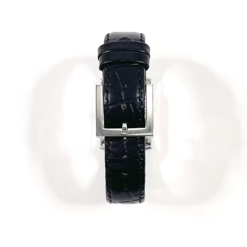 【日本直送 中古美品】フェンディ FENDI 腕時計 150-7000L-724 クラシコ ステンレススチール/レザー シルバー