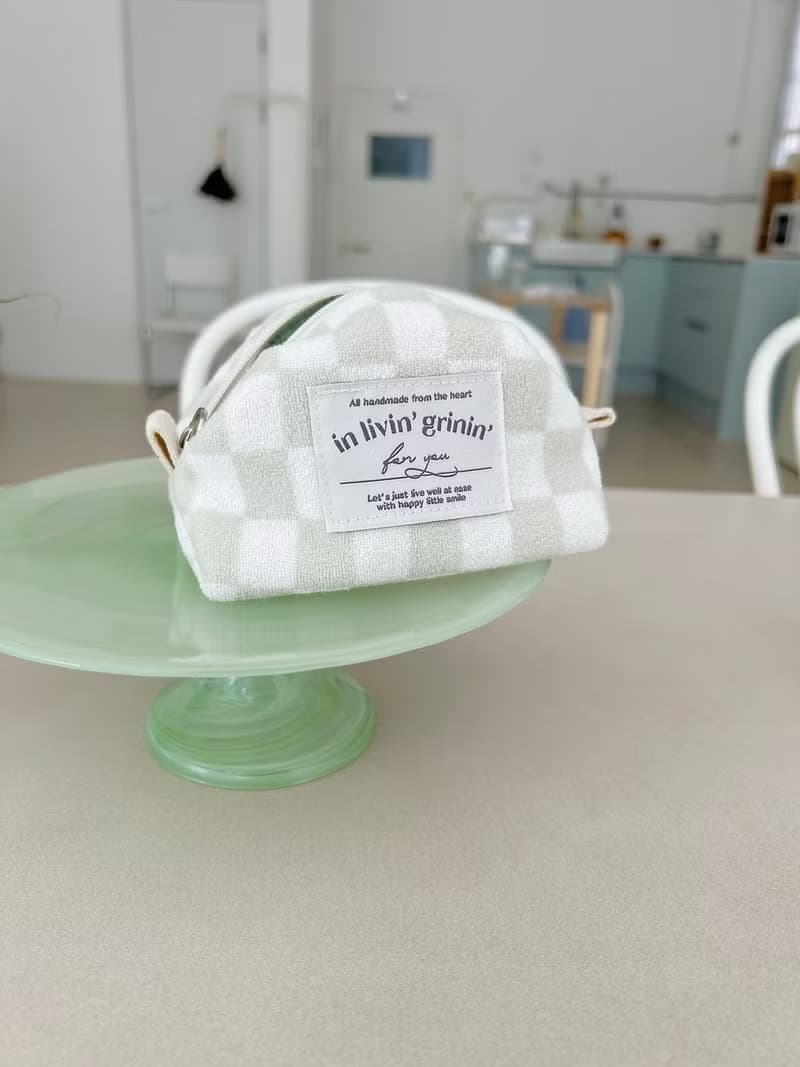 terry checker pouch S_soft sage