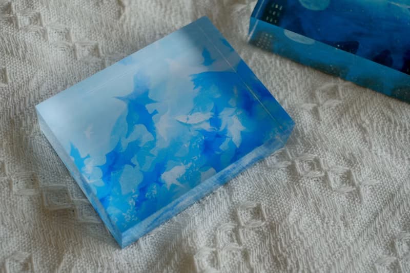 壓克力水晶畫 - 山林大海裡的藍色