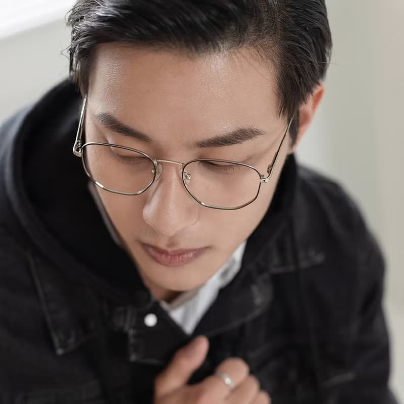 FROMEYES 高折射率濾藍光×時尚多邊形金屬鏡框眼鏡