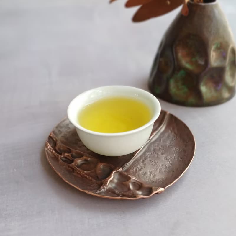 手製赤銅皺摺杯托